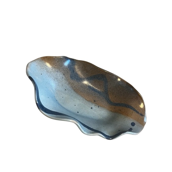 Palm's Up Blue Pottery Dish Trinket or Soap Dish Studio Pottery - Picture 4 of 8